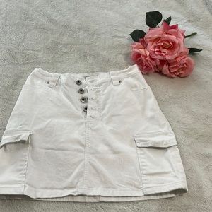 On trend cargo mini skirt